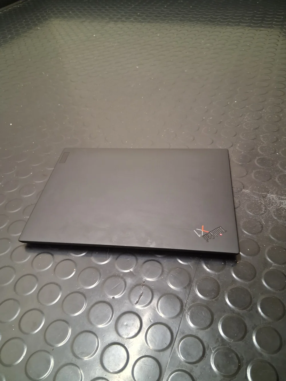Lenovo ThinkPad X1 Gen 9 Carbon Fiber Black Laptop 16gb Ram 20XW-00QGUS